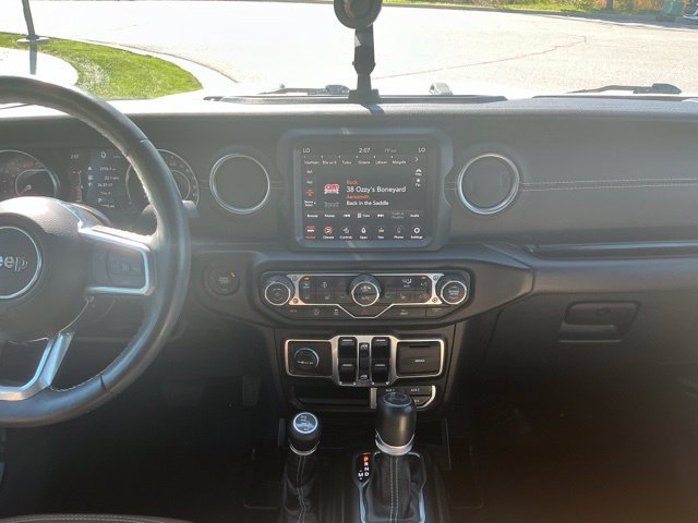 Used 2022 Jeep Wrangler Unlimited Sahara w/ LED Lighting Group AWD/4WD image 27