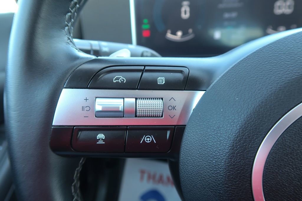 Used 2025 Hyundai Sonata SEL FWD image 29