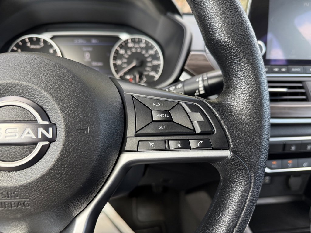 Used 2024 Nissan Altima 2.5 SV image 29