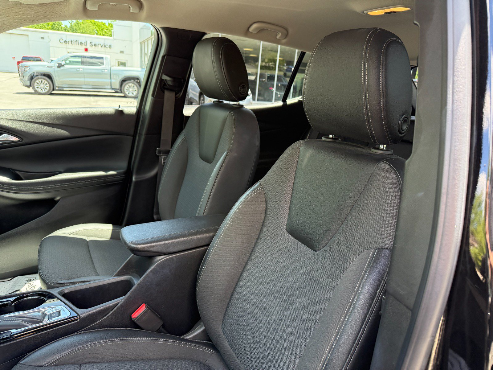 Used 2023 Buick Encore GX Select AWD/4WD image 14