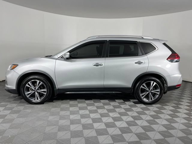 Used 2019 Nissan Rogue SV w/ Sun & Sound Touring Package FWD image 7