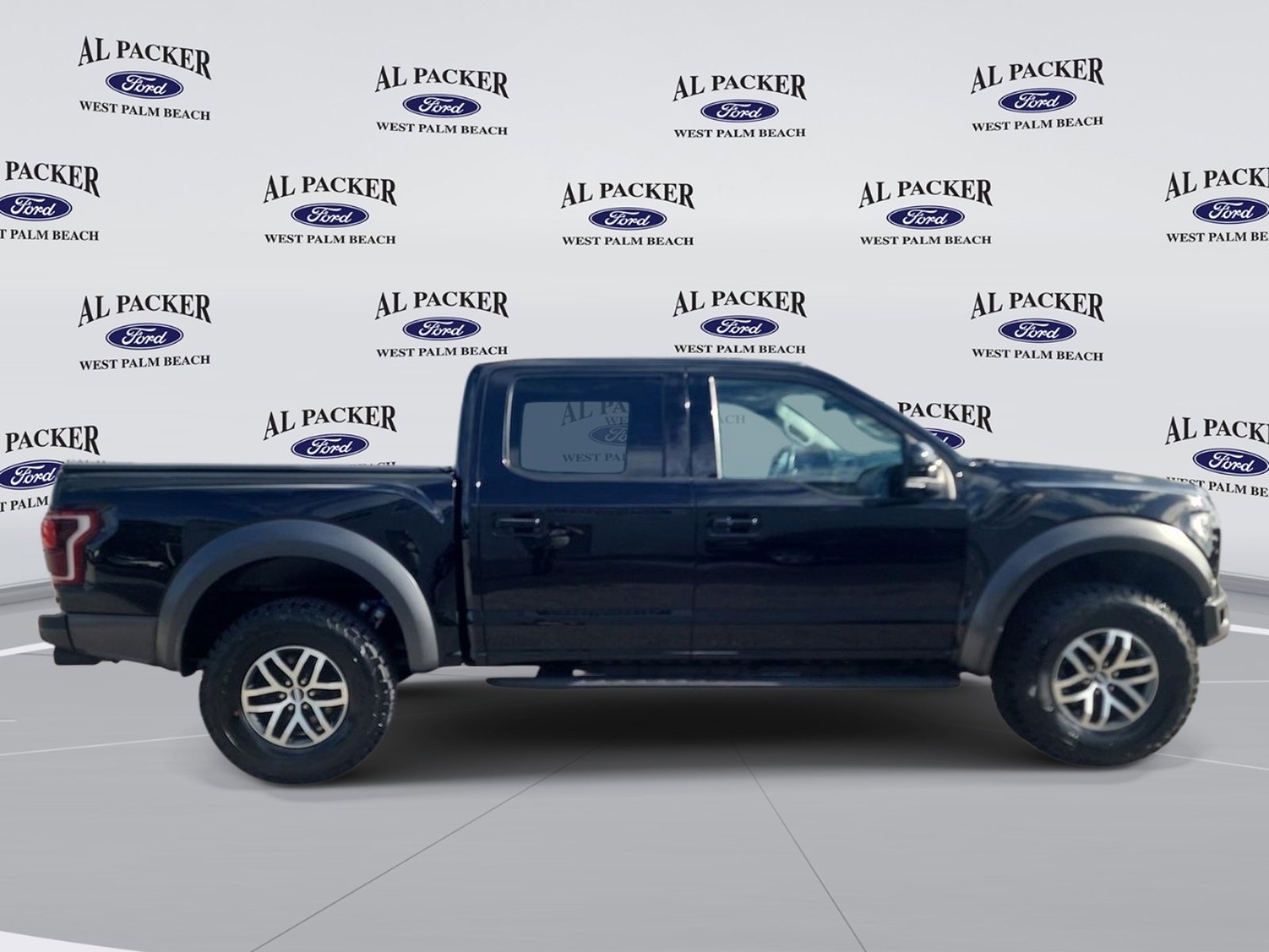 Used 2018 Ford F150 Raptor w/ Equipment Group 802A Luxury AWD/4WD image 6