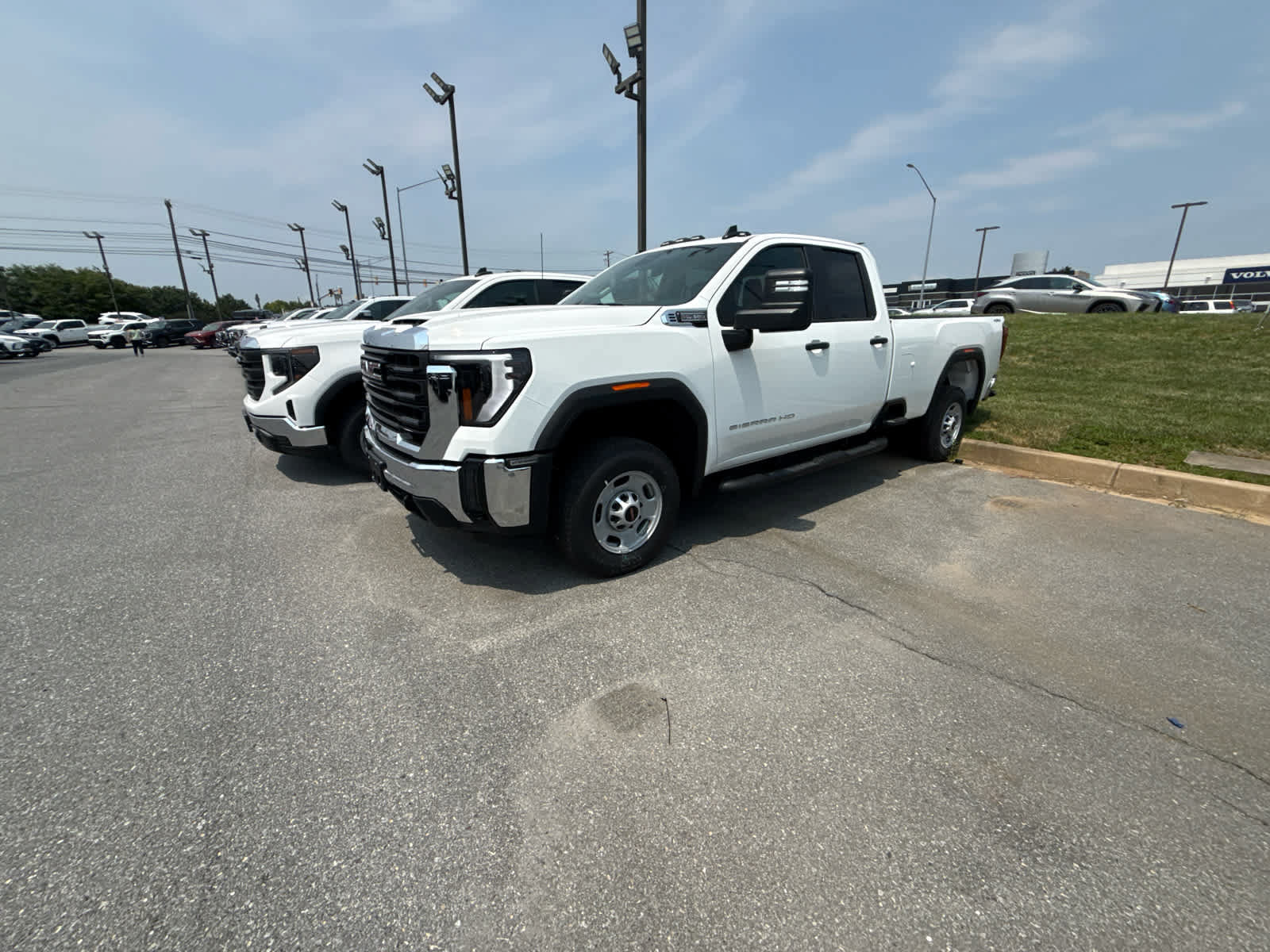 New 2026 GMC Sierra 2500 Pro w/ Convenience Package AWD/4WD image 2