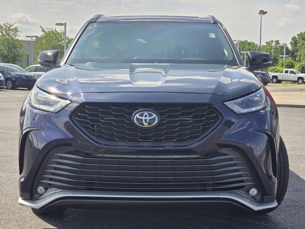 Used 2021 Toyota Highlander XSE AWD/4WD image 14