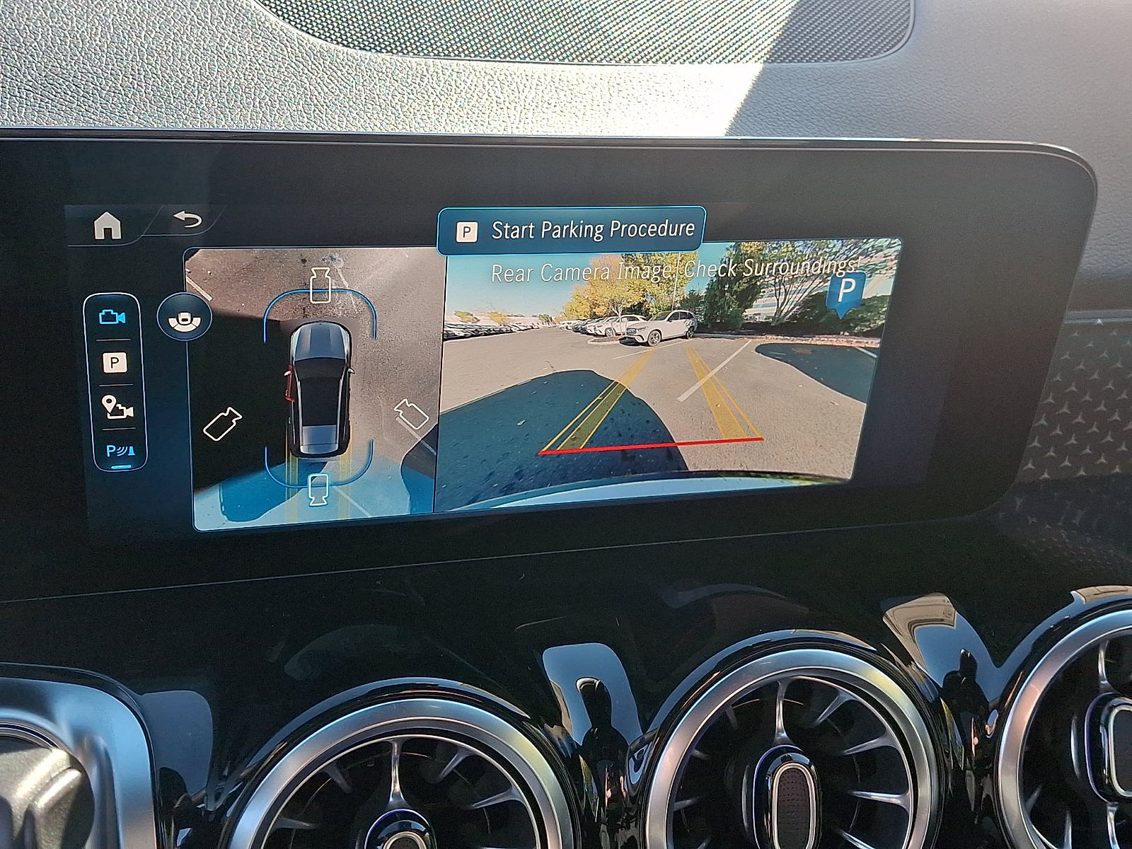 New 2026 Mercedes-Benz GLB 250 4MATIC image 16
