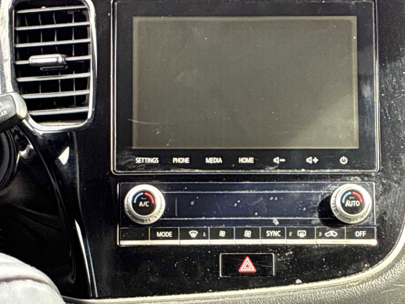 Used 2020 Mitsubishi Outlander SEL image 16