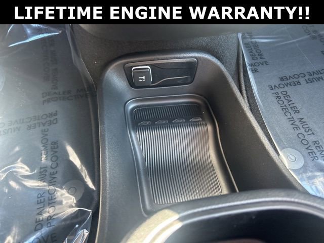 New 2026 Chrysler Pacifica Select w/ S Appearance Package image 32