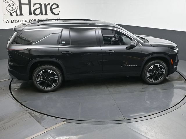 New 2027 Chevrolet Traverse LT w/ Sun and Wheel Package FWD image 18