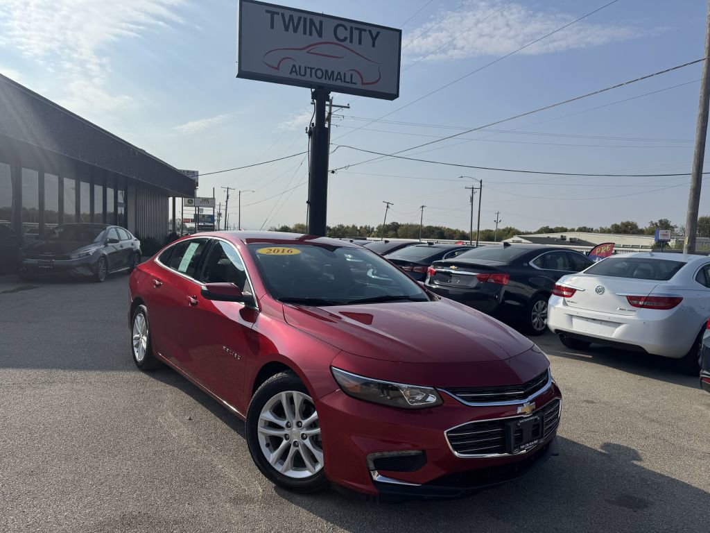 Used 2016 Chevrolet Malibu LT w/ Leather Package image 1