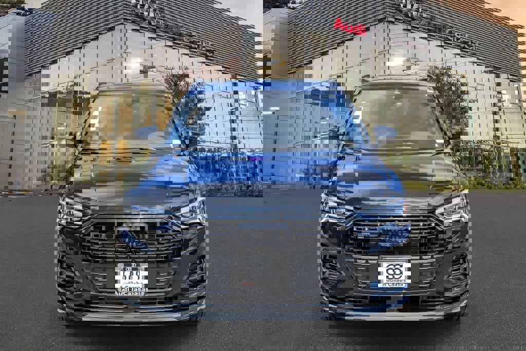 Used 2023 Audi Q3 2.0T Premium w/ Convenience Package AWD/4WD image 6