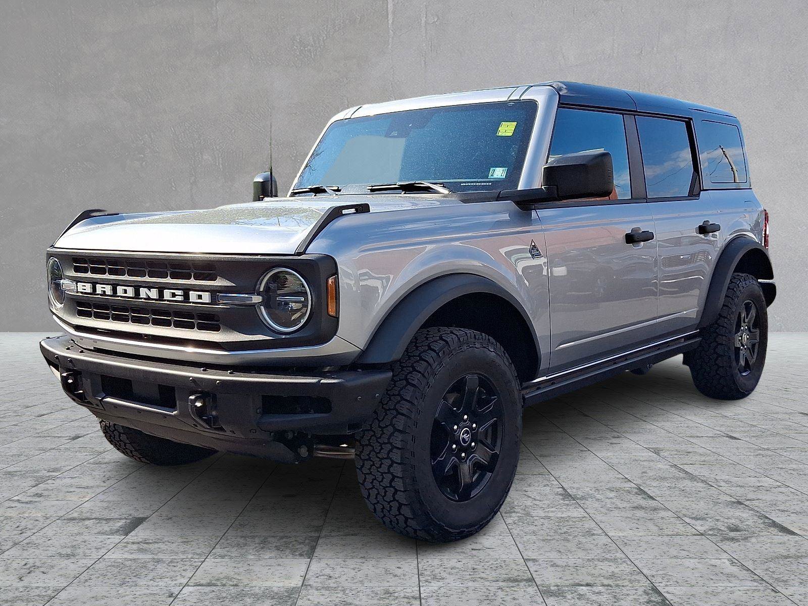Used 2024 Ford Bronco Black Diamond AWD/4WD image 3