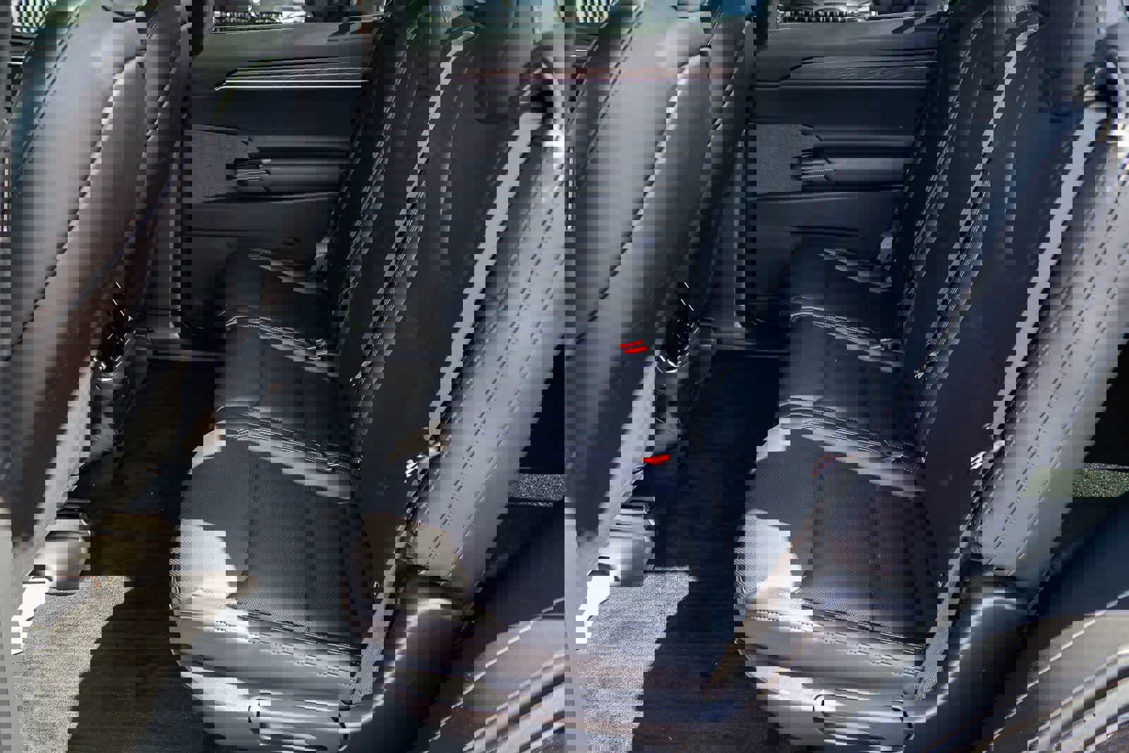 Used 2024 Tesla Model X image 18