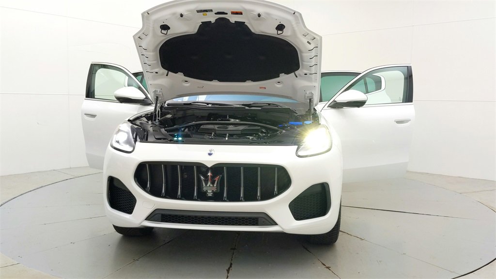 Used 2024 Maserati Grecale GT image 37