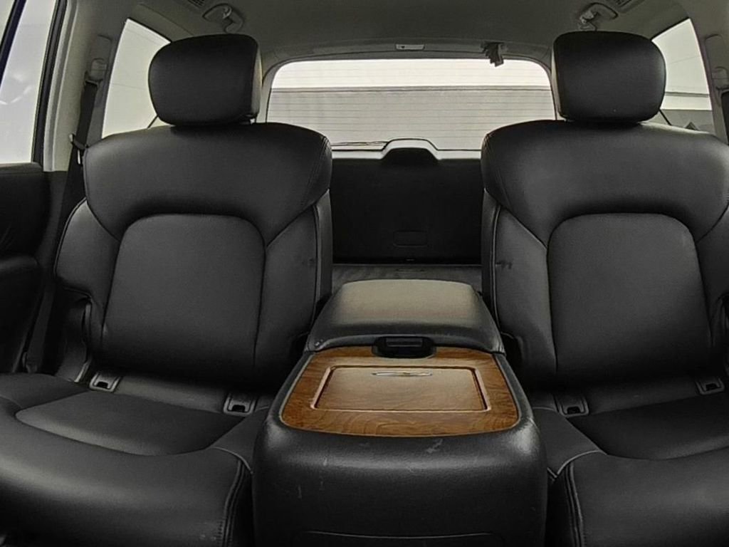 Used 2024 Nissan Armada SL w/ Captain's Chairs Package image 21