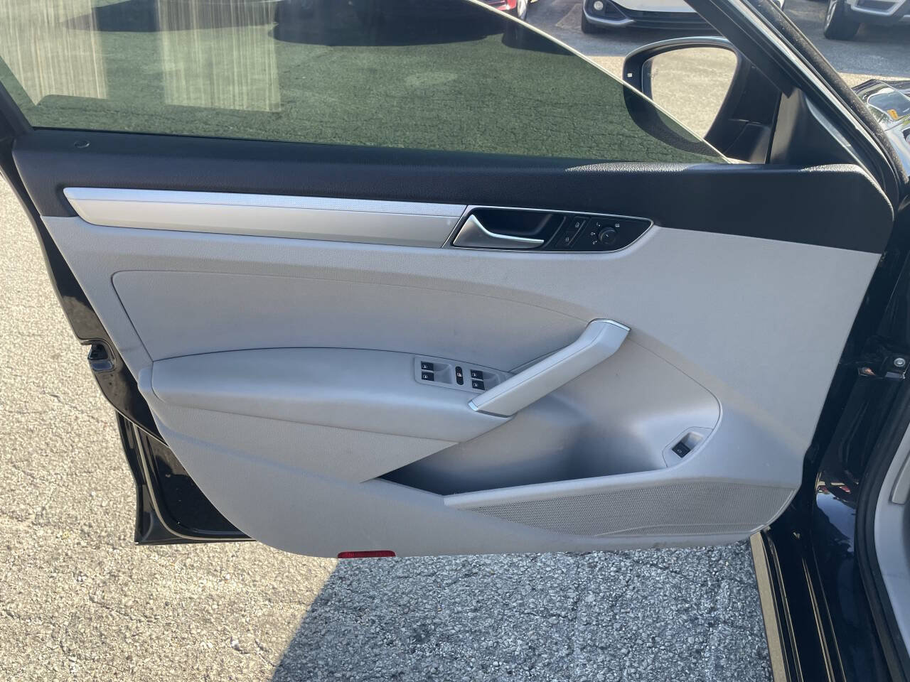 Used 2018 Volkswagen Passat 2.0T S FWD image 18