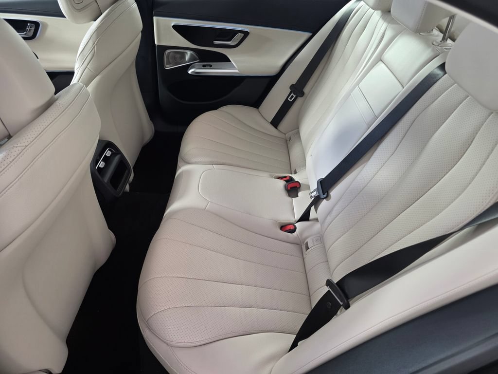 New 2027 Mercedes-Benz E 350 Sedan image 11