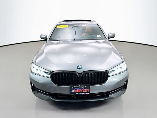 Used 2023 BMW 530e xDrive w/ Premium Package image 2