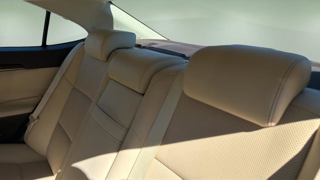 Used 2016 Lexus ES 350 w/ Navigation System Package image 16