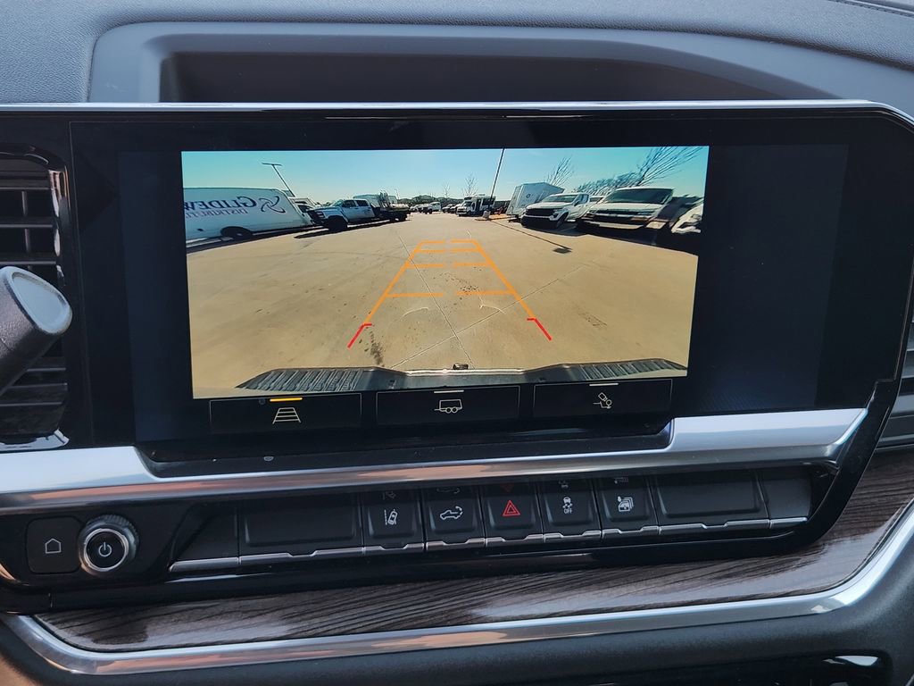 Used 2024 Chevrolet Silverado 3500 LT w/ Convenience Package image 24