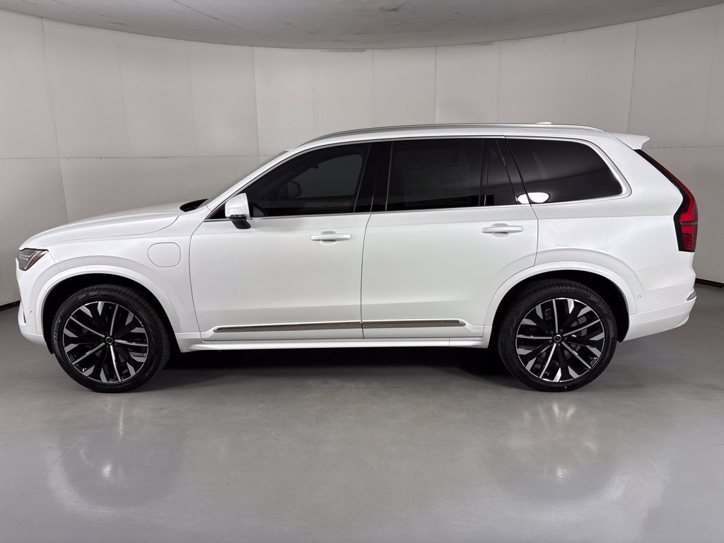 New 2026 Volvo XC90 T8 Plus AWD/4WD image 5