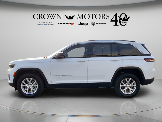 Used 2023 Jeep Grand Cherokee Limited AWD/4WD image 8