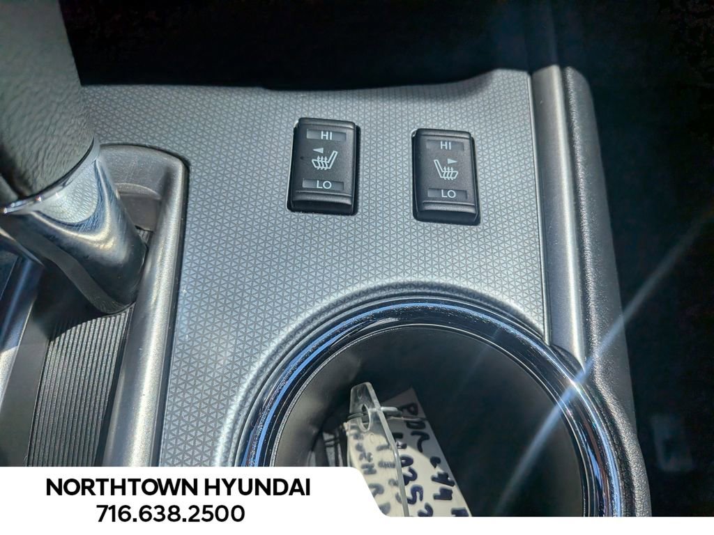 Used 2019 Nissan Pathfinder SL AWD/4WD image 17