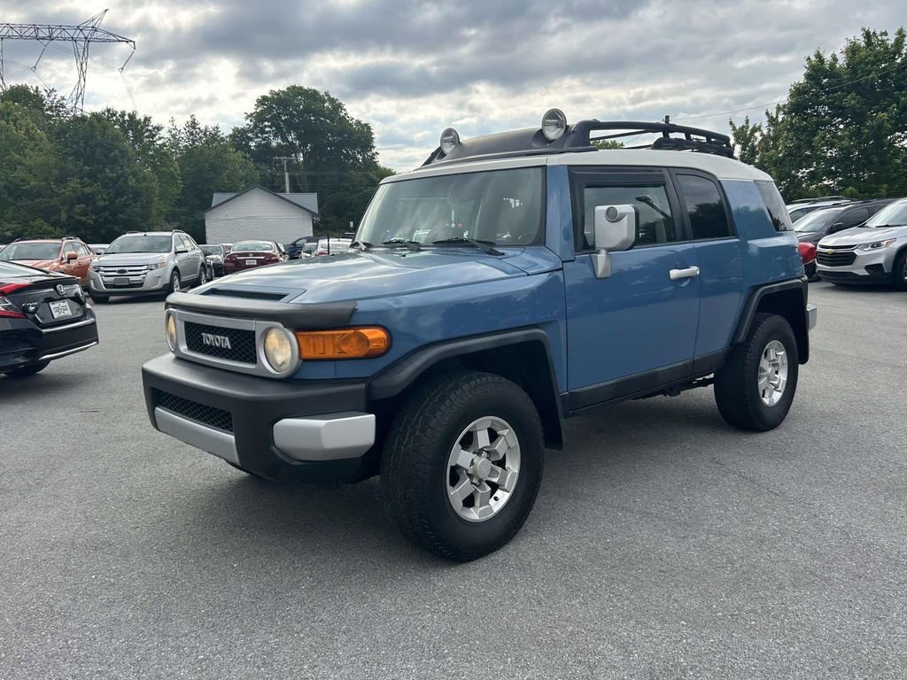 Used 2011 Toyota FJ Cruiser 4WD image 7