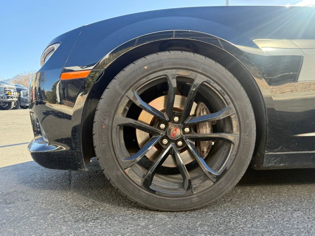 Used 2015 Chevrolet Camaro SS w/ RS Package image 25