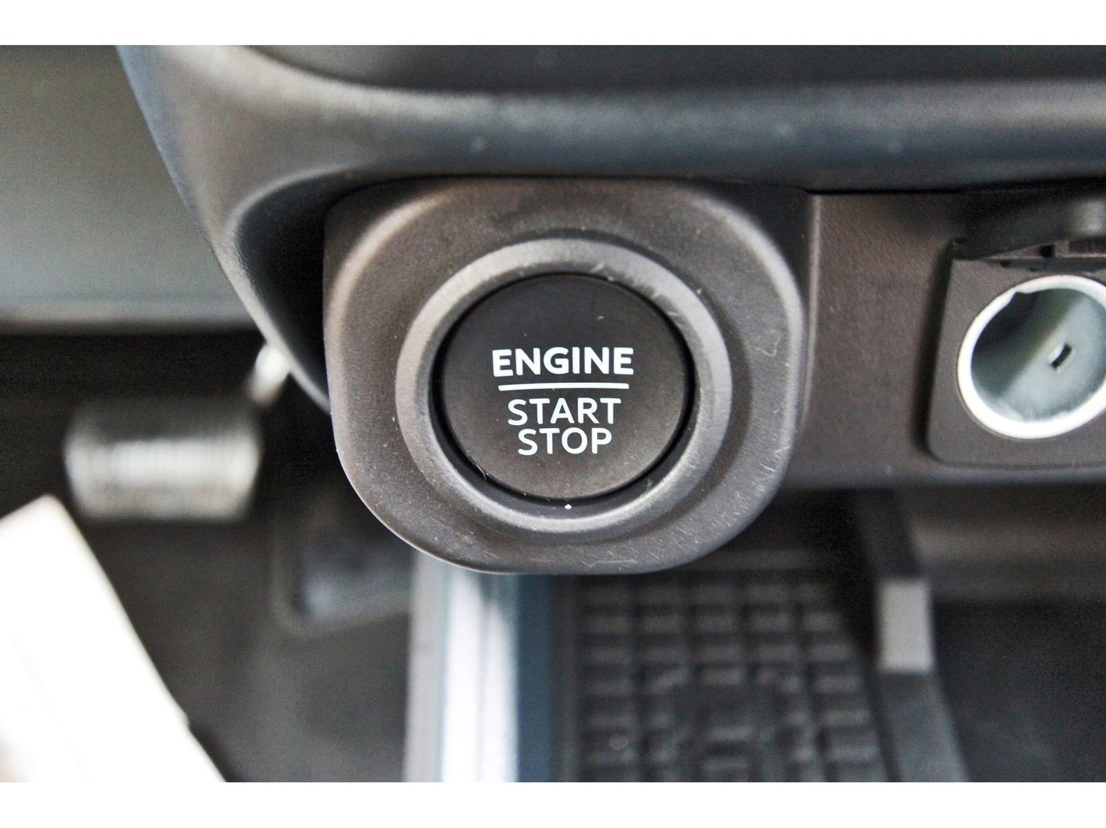 Used 2025 Ford Maverick Lariat image 28