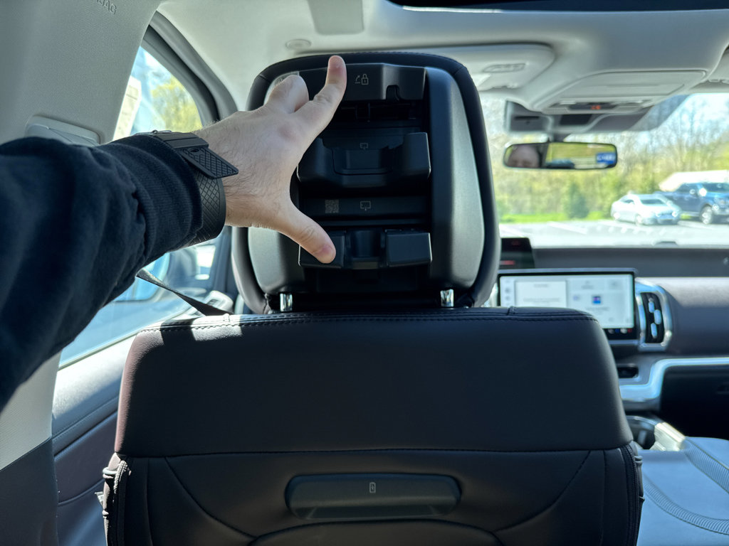 New 2026 Ford Expedition Platinum image 34