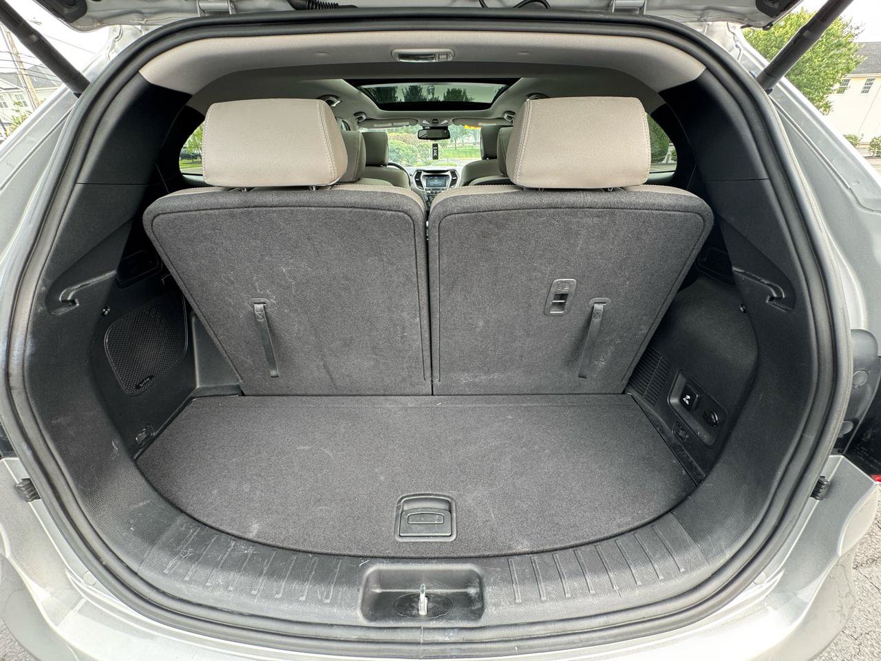 Used 2019 Hyundai Santa Fe XL FWD image 19