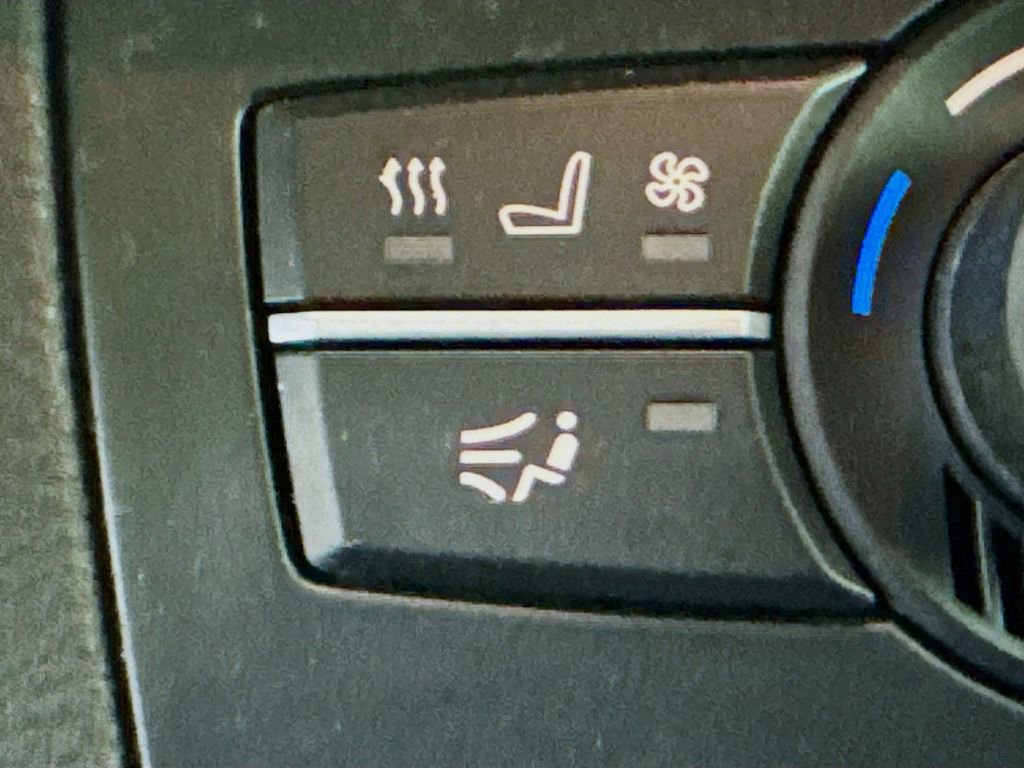 Used 2010 BMW X5 xDrive30i AWD/4WD image 25