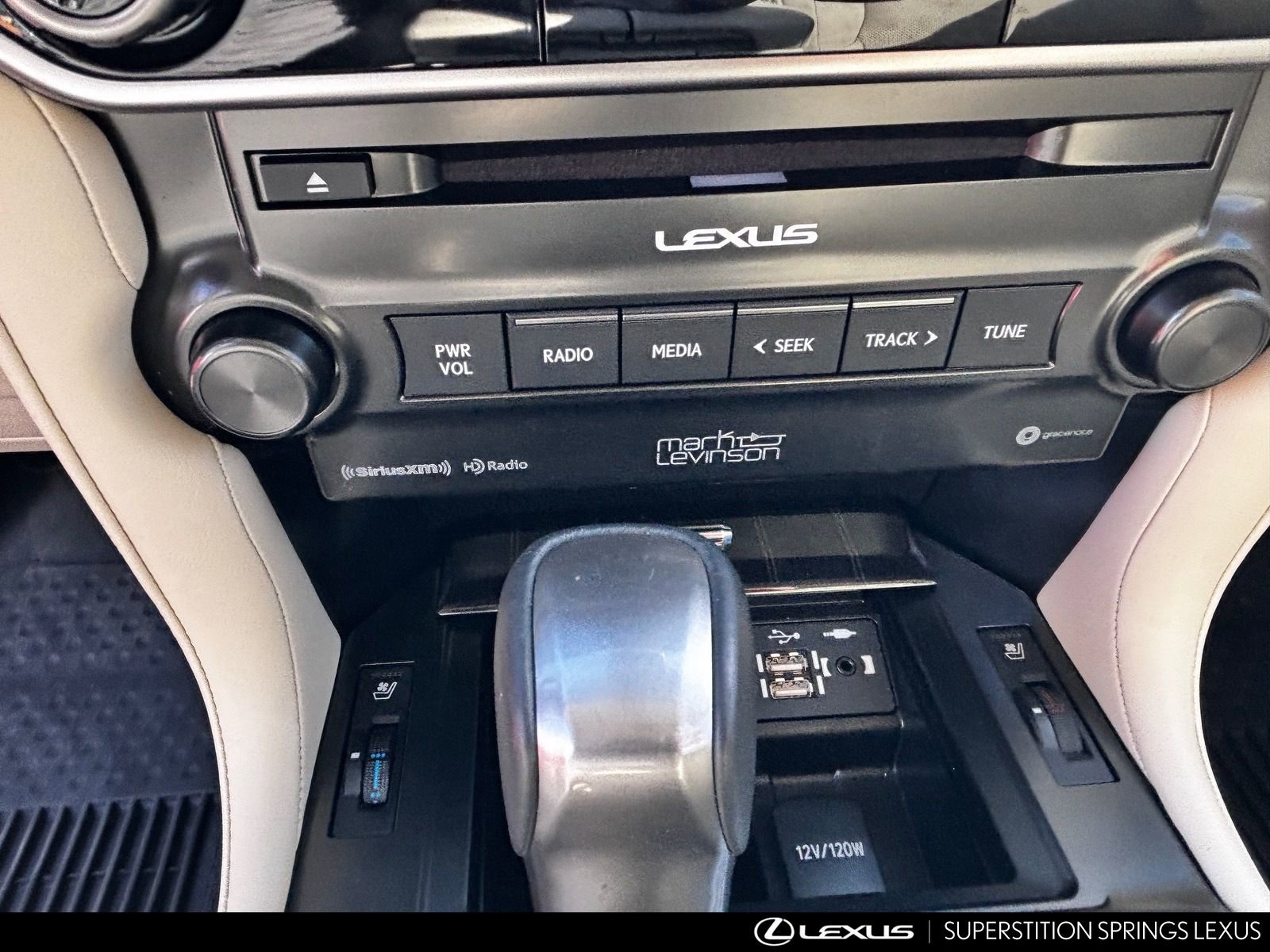 Used 2023 Lexus GX 460 Premium w/ Accessory Package image 11