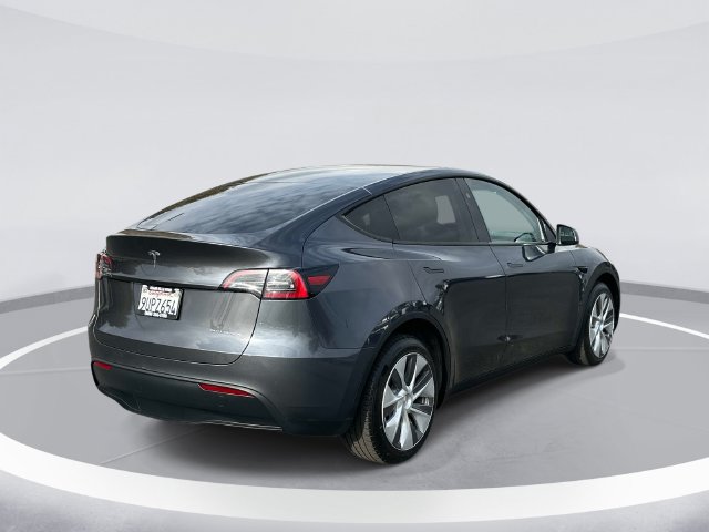 Used 2023 Tesla Model Y Long Range AWD/4WD image 4