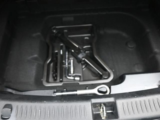 Used 2017 Mercedes-Benz E 300 4MATIC image 29