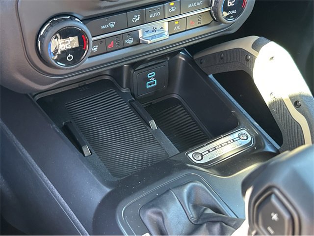 New 2025 Ford Bronco Badlands image 30