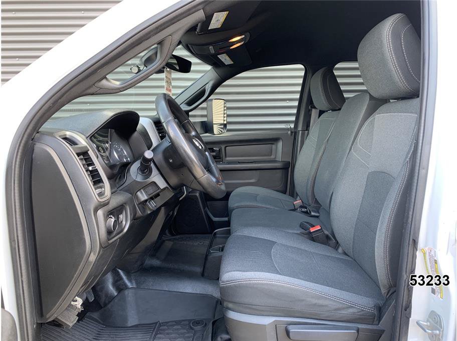 Used 2022 RAM 5500 Tradesman w/ Chrome Appearance Group RWD image 22