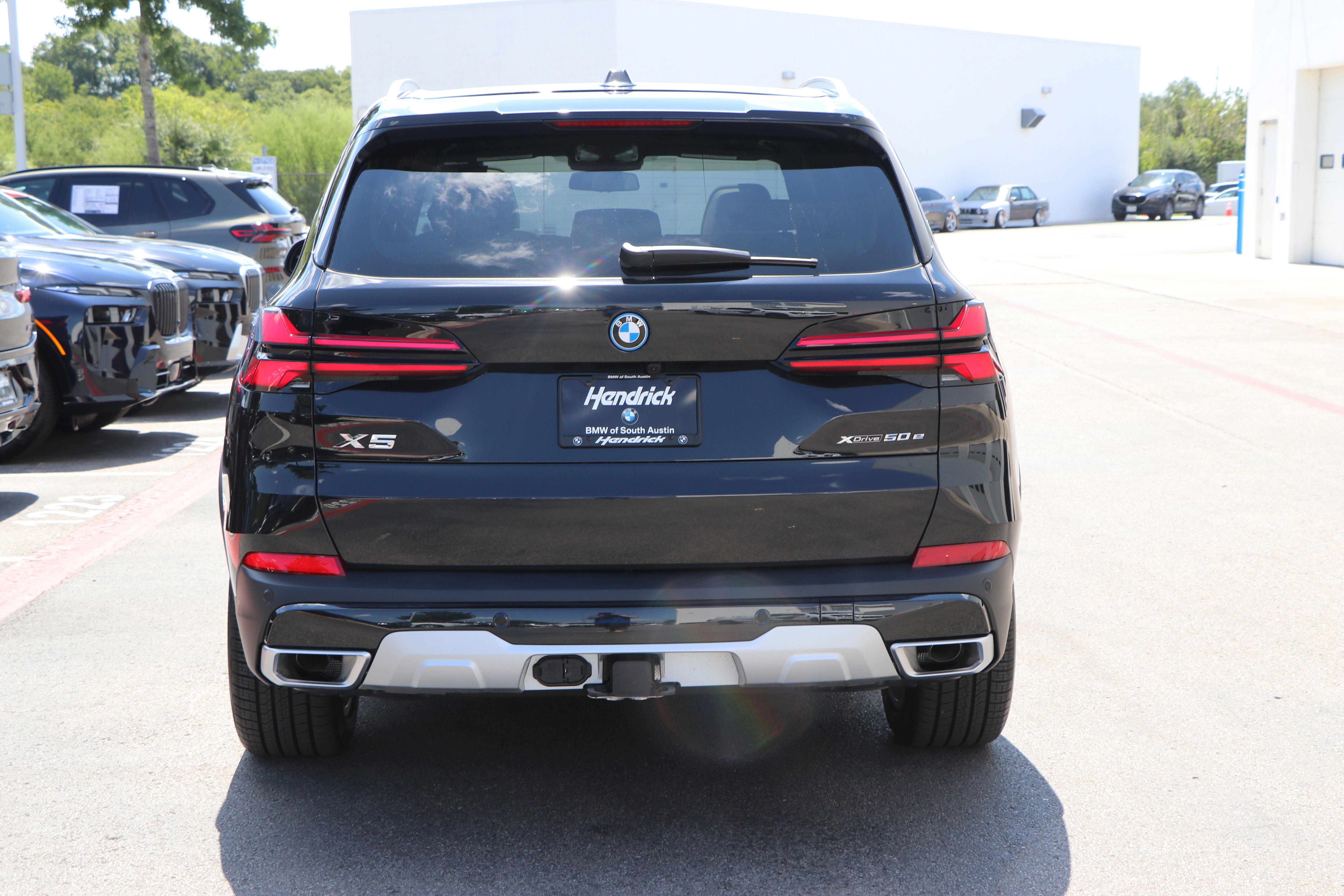 Used 2025 BMW X5 xDrive50e w/ Climate Comfort Package AWD/4WD image 12