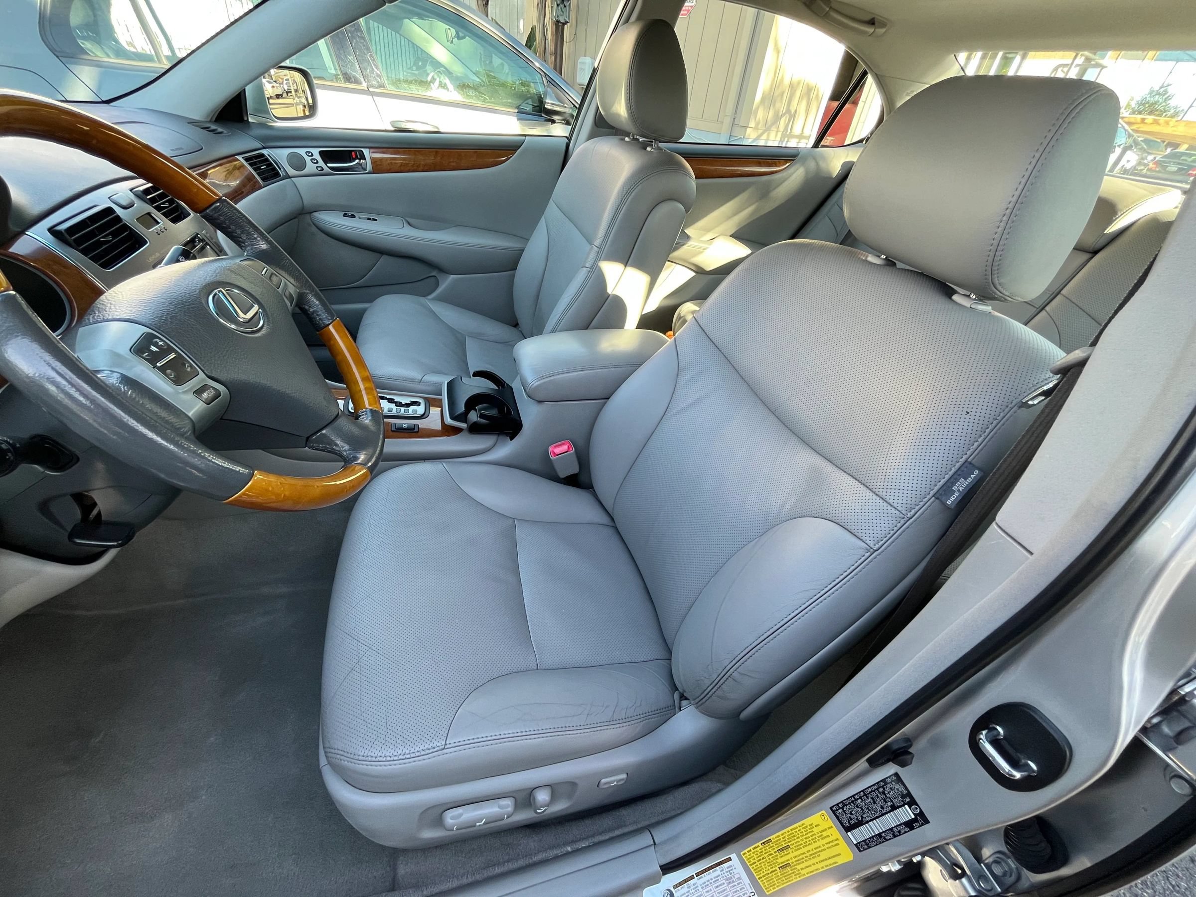 Used 2006 Lexus ES 330 w/ Preferred Accessory Pkg FWD image 11