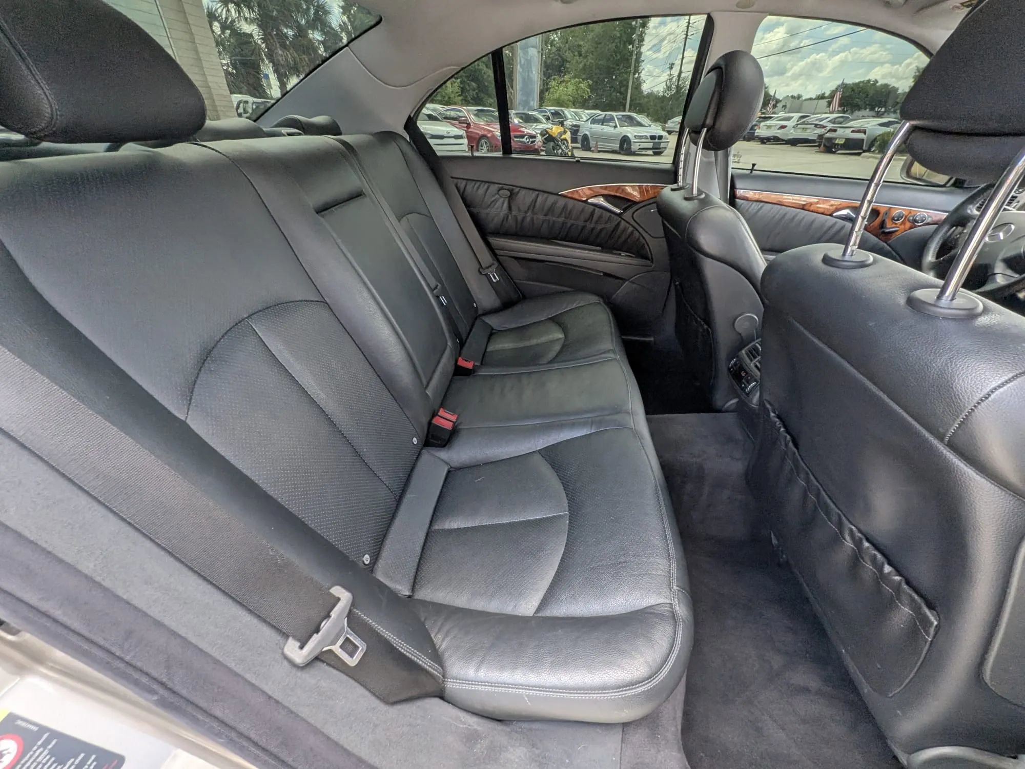 Used 2005 Mercedes-Benz E 500 Sedan image 10