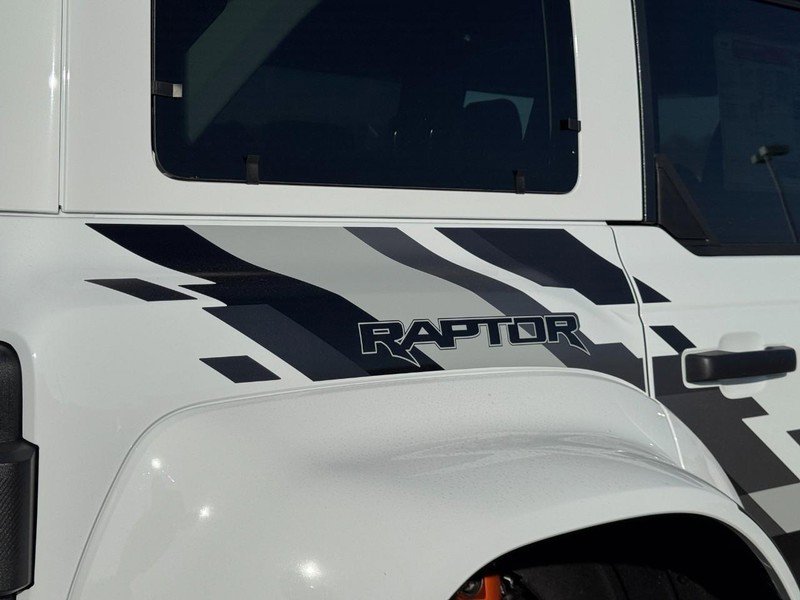 New 2025 Ford Bronco Raptor image 4
