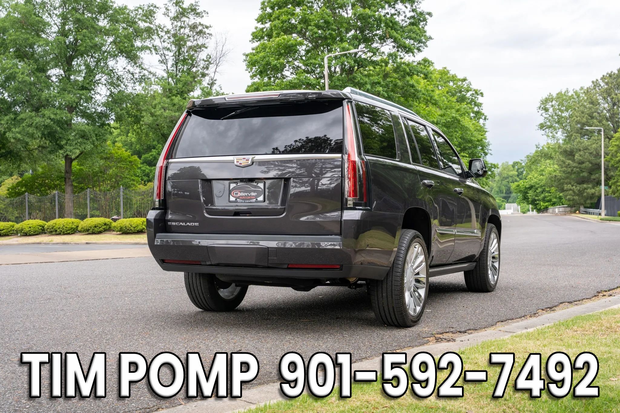 Used 2018 Cadillac Escalade Platinum AWD/4WD image 6