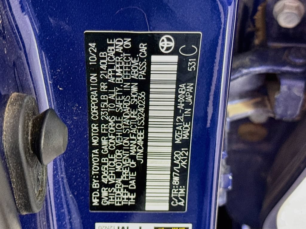 Used 2025 Toyota Corolla XSE FWD image 32