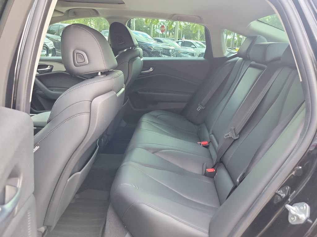 Used 2023 Acura TLX FWD image 11