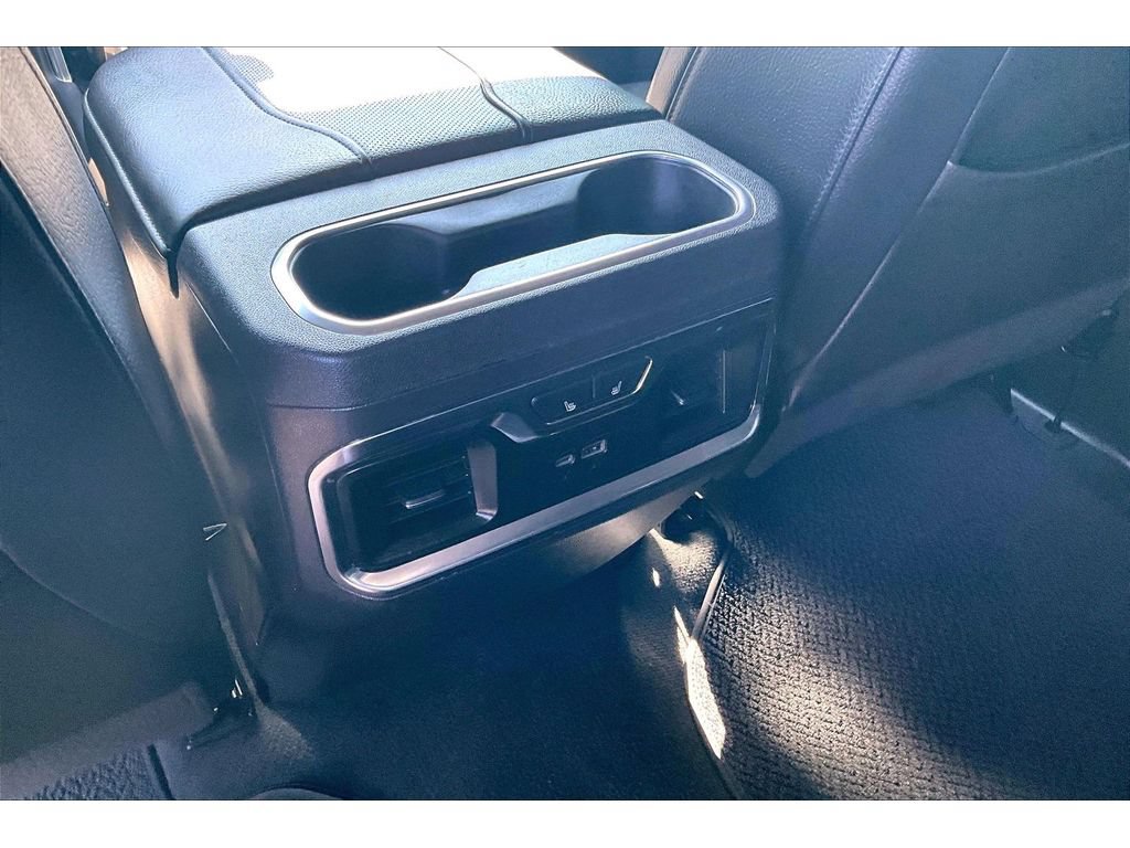 Used 2024 GMC Sierra 1500 Denali w/ Denali Reserve Package AWD/4WD image 11