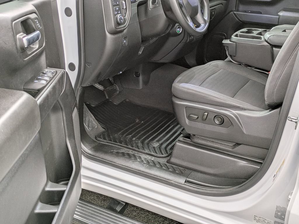 Used 2024 Chevrolet Silverado 1500 Custom AWD/4WD image 26