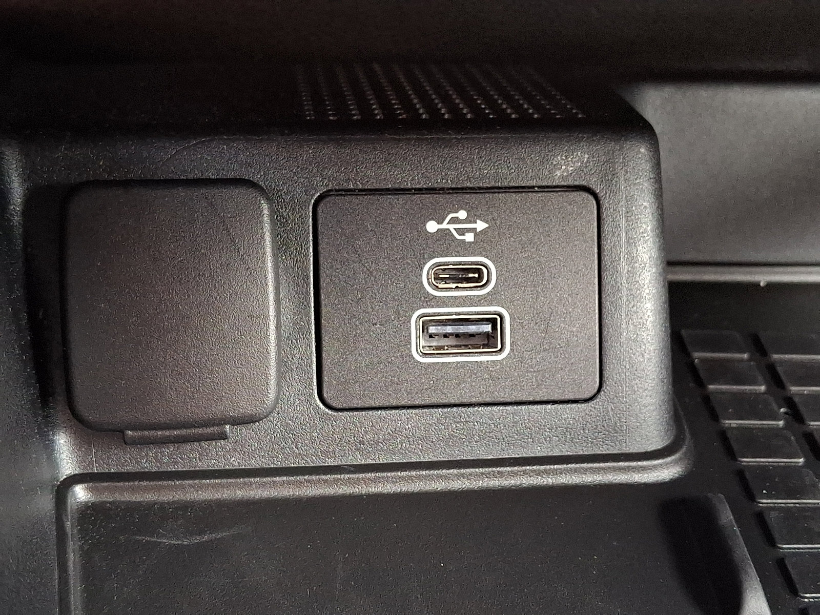 Used 2025 Ford Bronco Sport Badlands w/ Badlands Tech Package AWD/4WD image 25