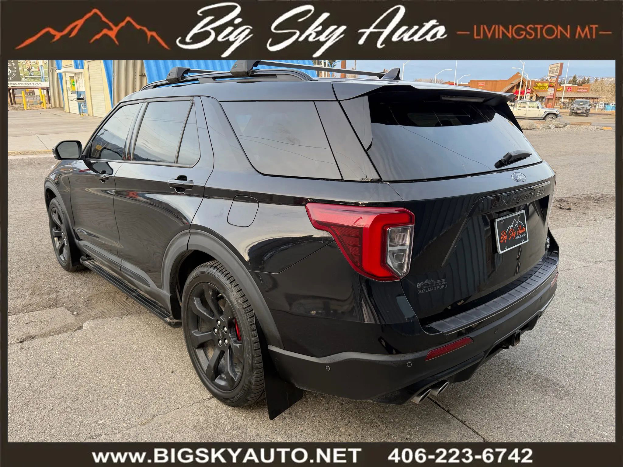 Used 2020 Ford Explorer ST w/ ST Street Pack image 5