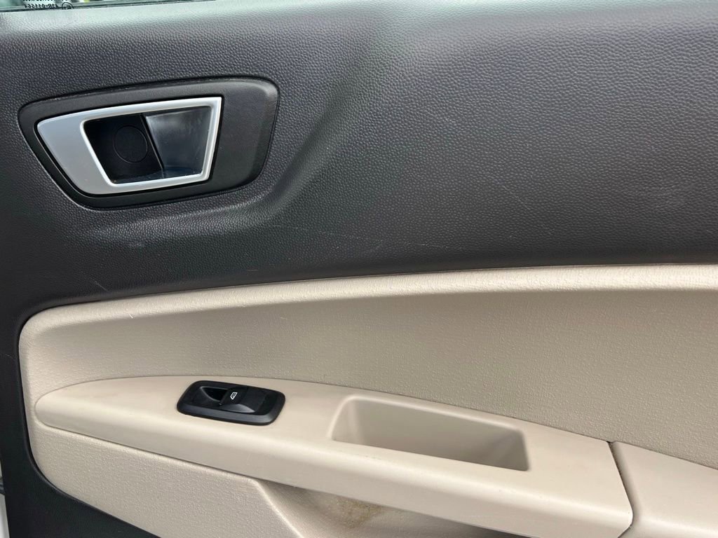 Used 2016 Ford Fiesta SE image 21