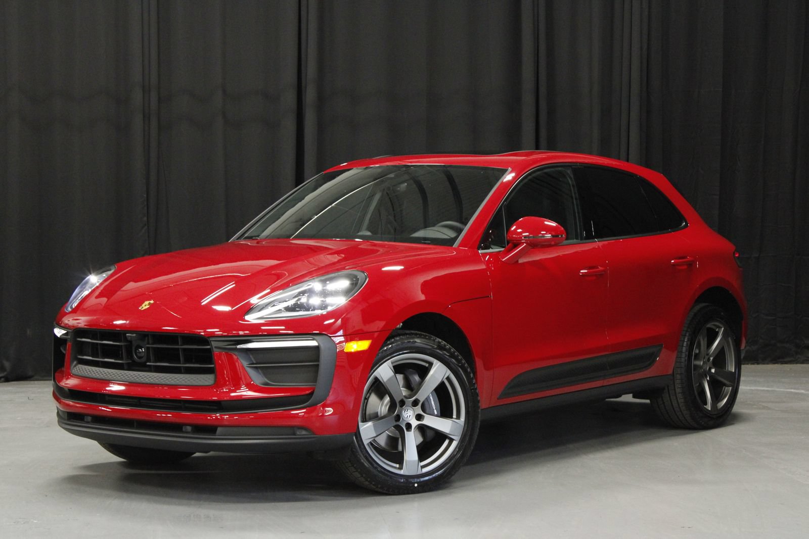 New 2026 Porsche Macan AWD/4WD image 1